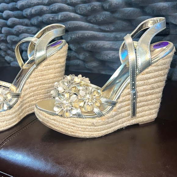 carlos santana wedges